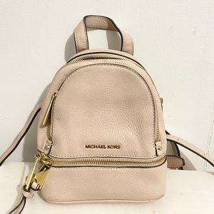 Micheal kors backpack